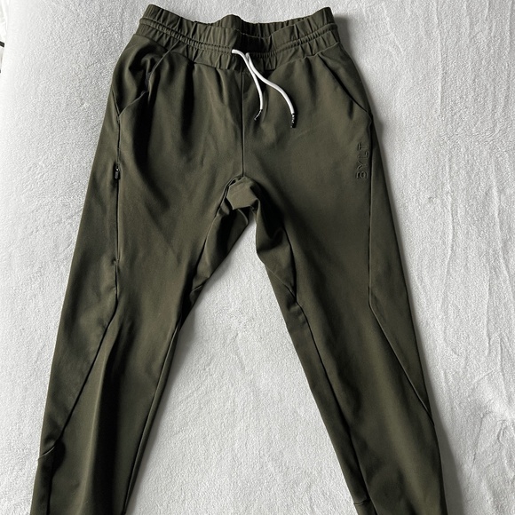 BYLT Active Jogger | Dark Olive| Men's Small - Picture 2 of 11